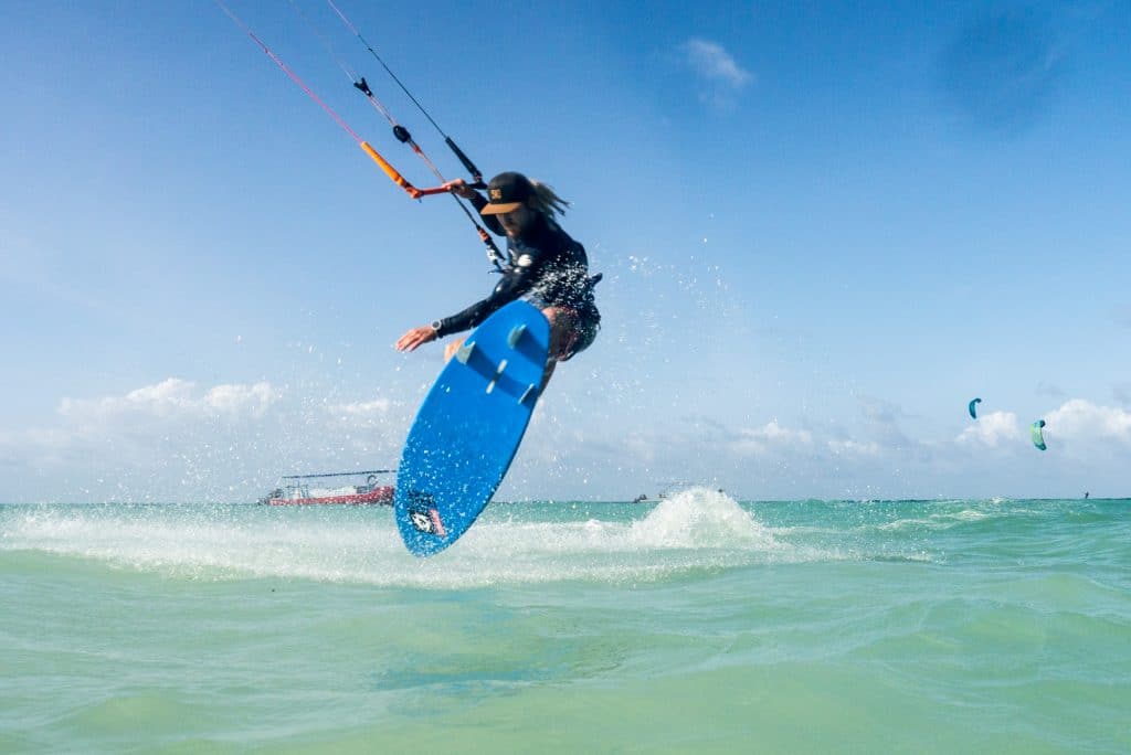 Kitesurfing Courses - Aquaholics Zanzibar